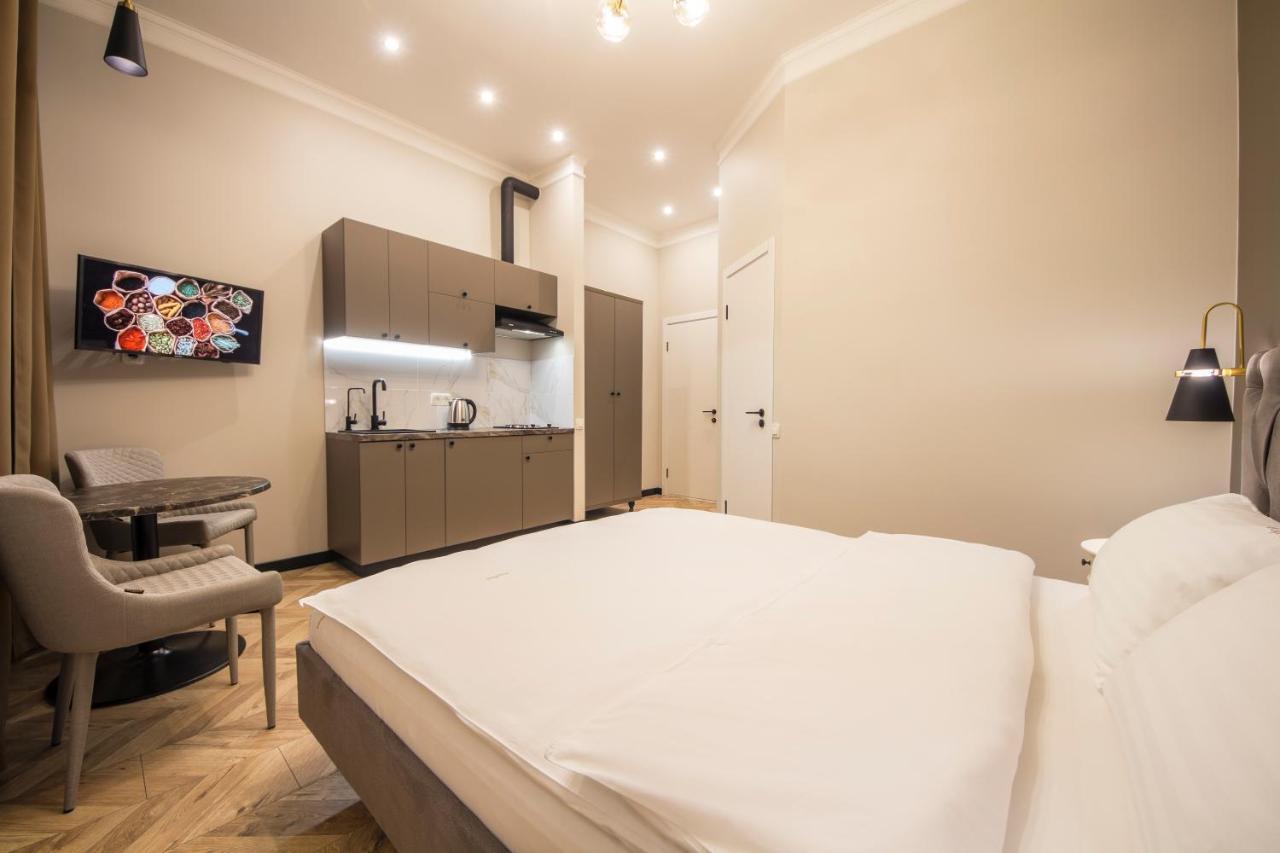 Apartments On Antonovycha Kijów Zewnętrze zdjęcie